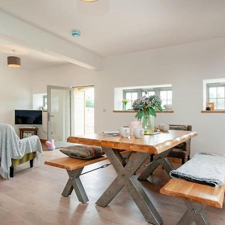 Cosy Cottage In The Blackdown Hills Devon โฮนิทัน ภายนอก รูปภาพ
